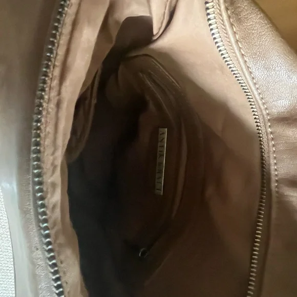 Brown leather backpack style Antik Kraft bag. - Picture 4 of 8